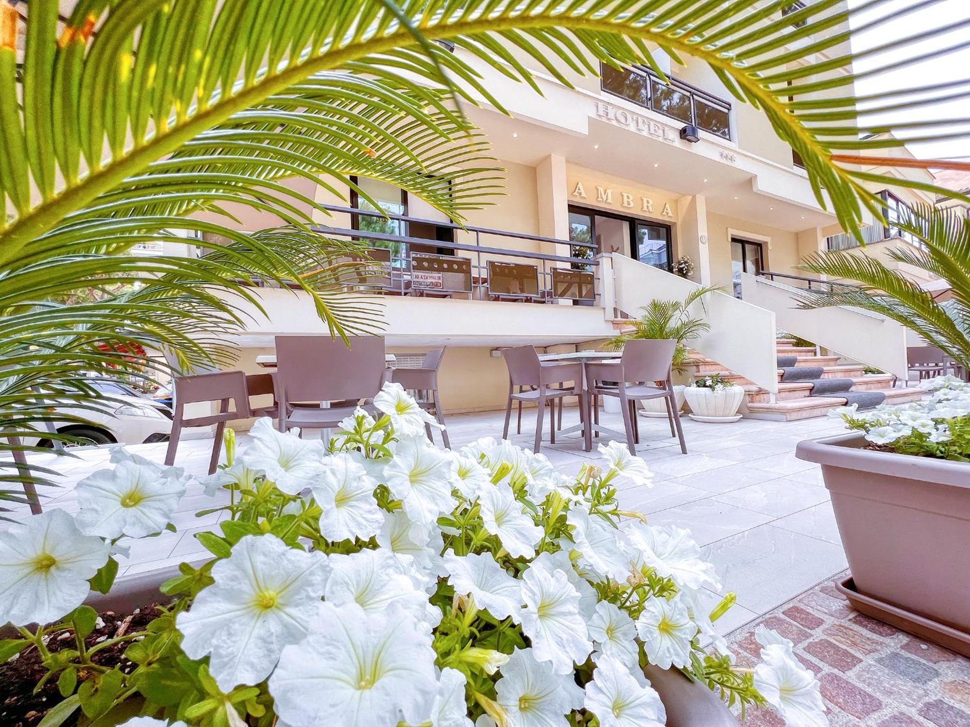 Ambra Hotel 3*